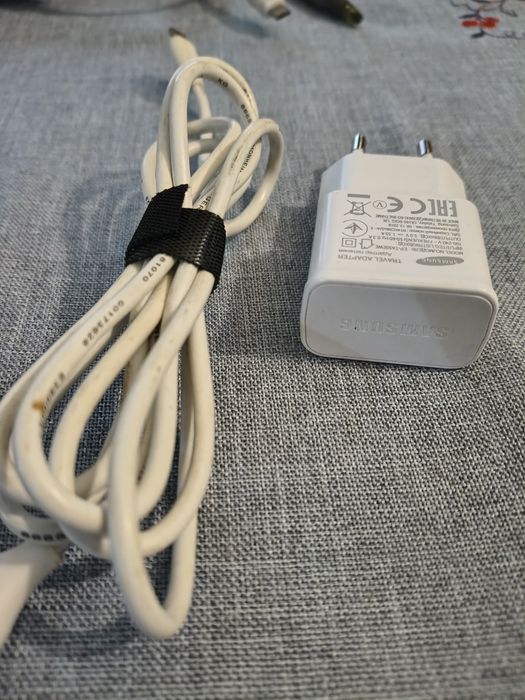Witam sprzedam tel. Marki Samsung A7. Z 2017  proszę pytać o szczegóły SMS tel