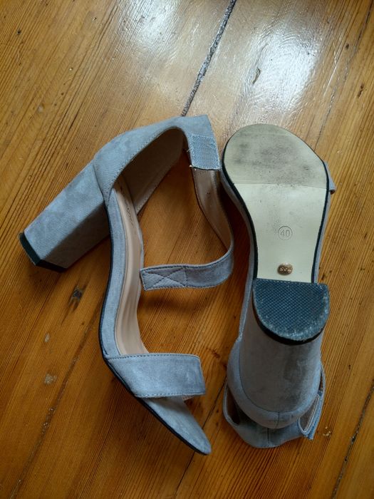Buty damskie szare 40