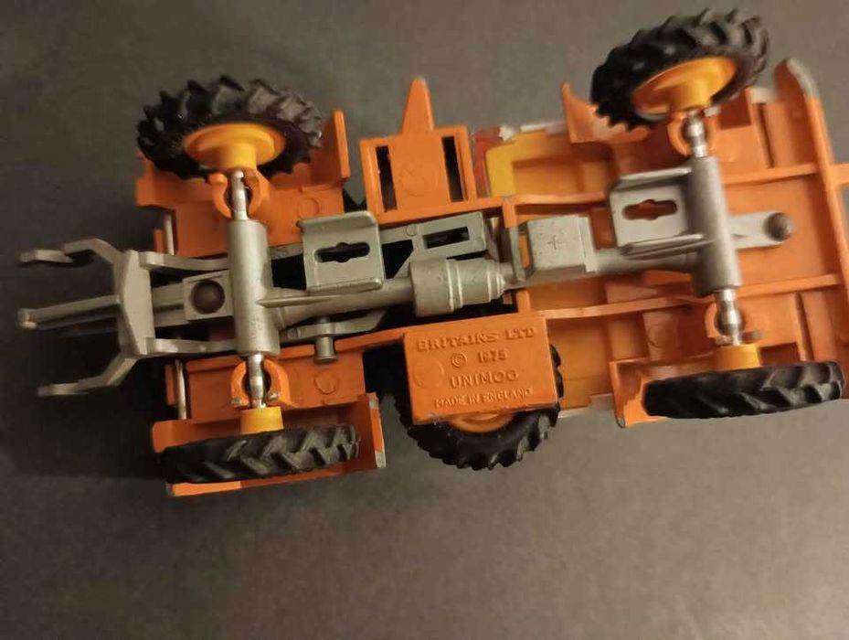 Miniatura Mercedes Unimog 1975 Britains