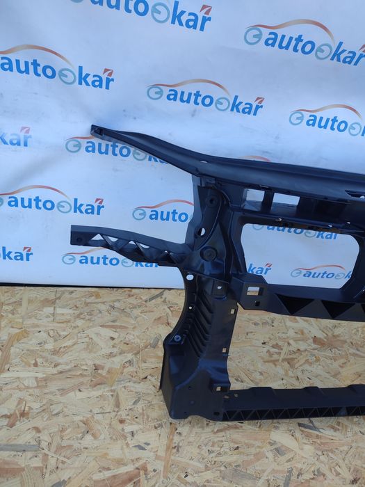 Бампер Volkswagen Touran 07-10р. Ресталінг