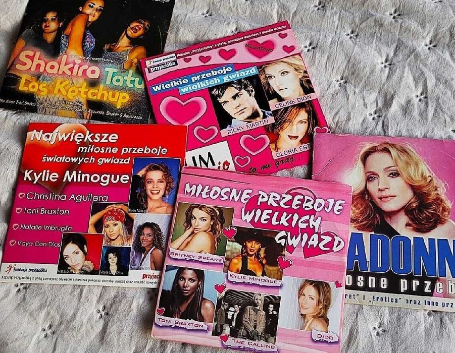 Shakira,Madonna,Kylie Minogue,Yaya Con Dios,Britney Speans,Toni Baxton