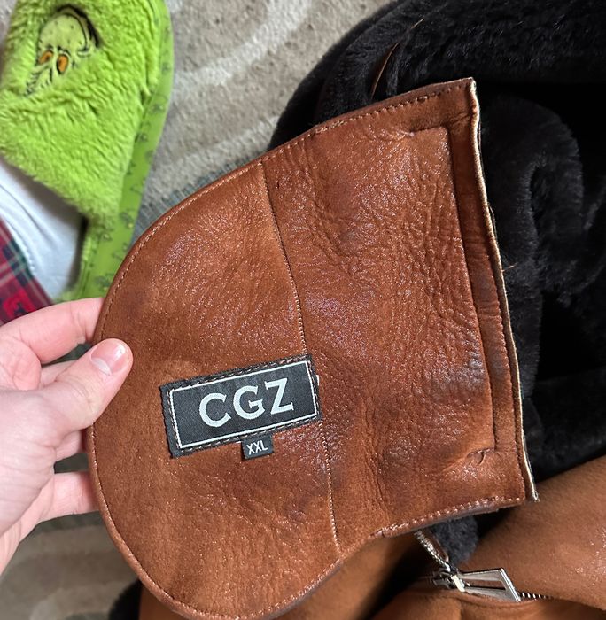 Натуральна дублянка з капюшоном