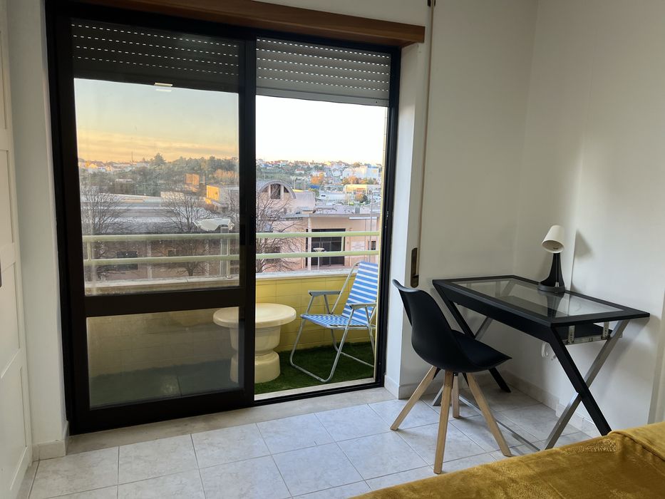 Quarto em Santarem (com Varanda)  400€