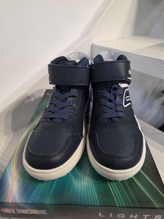 Nowe buty sneakersy świecące chłopięce geox 36 buty wiosenne chłopięce