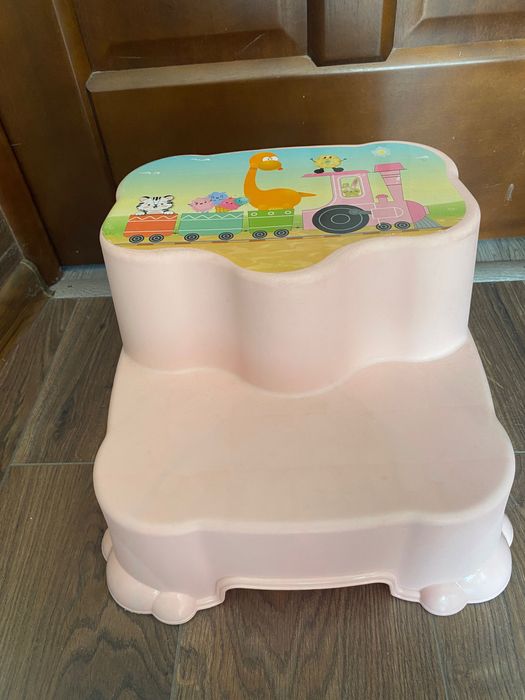 Стільчик сходинка для малюка