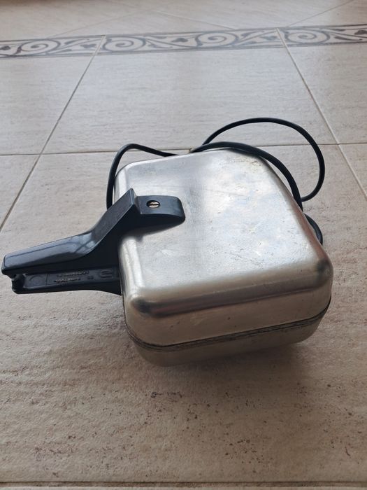 Электро вафельница