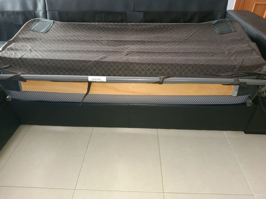 Sofá chaise longue com cama