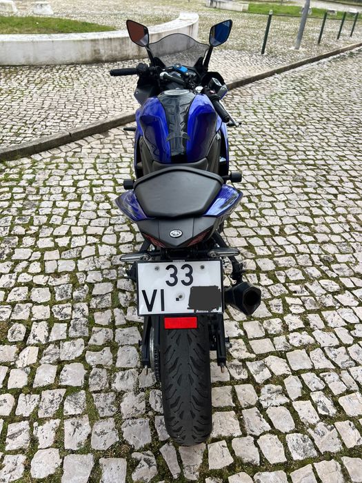 Yamaha R3 como nova