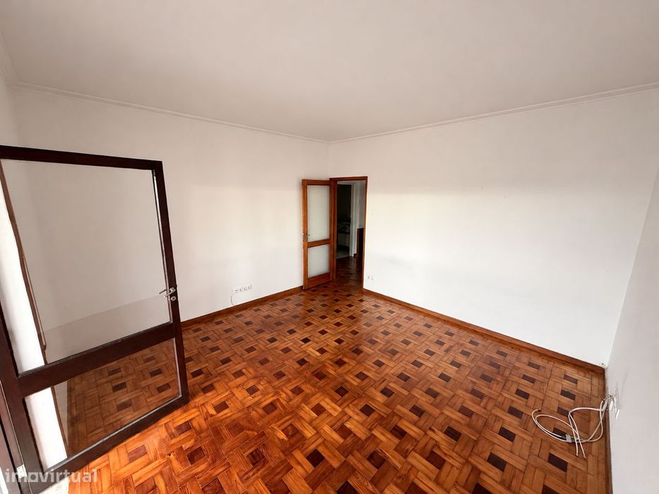 T2 com terraço próximo rotunda da Boavista