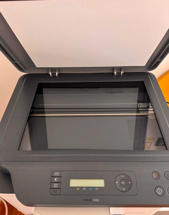 Impressora HP Color Laser MFP 178nw - com 2 anos