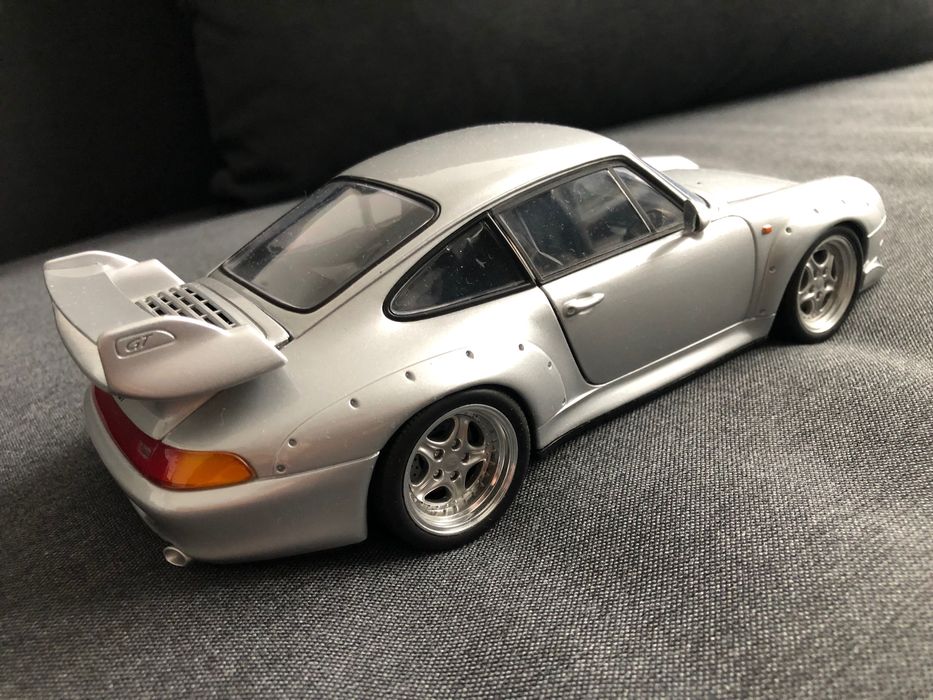 1:18 Porsche 911 GT2 993 UT Models 1/18 model kolekcjonerski