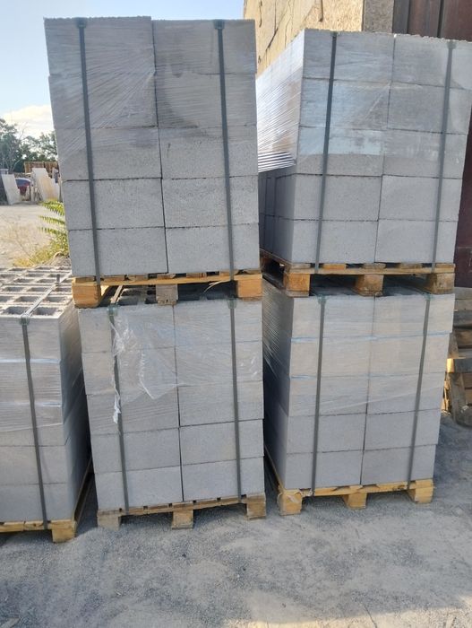 Продам шлакоблок, отсевоблок , камень