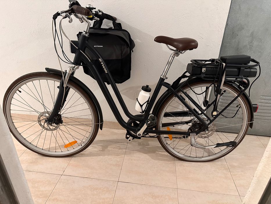 A bicicleta eléctrica B'Twin Elops 900 E