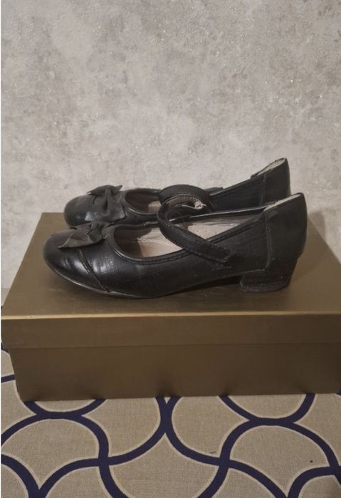 Безкоштовно Туфлі дівчинці 32-33р