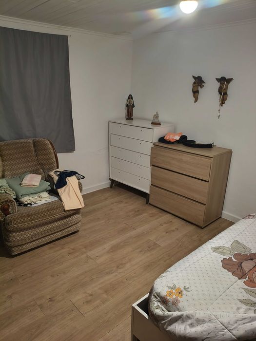 Moradia t2 vende-se