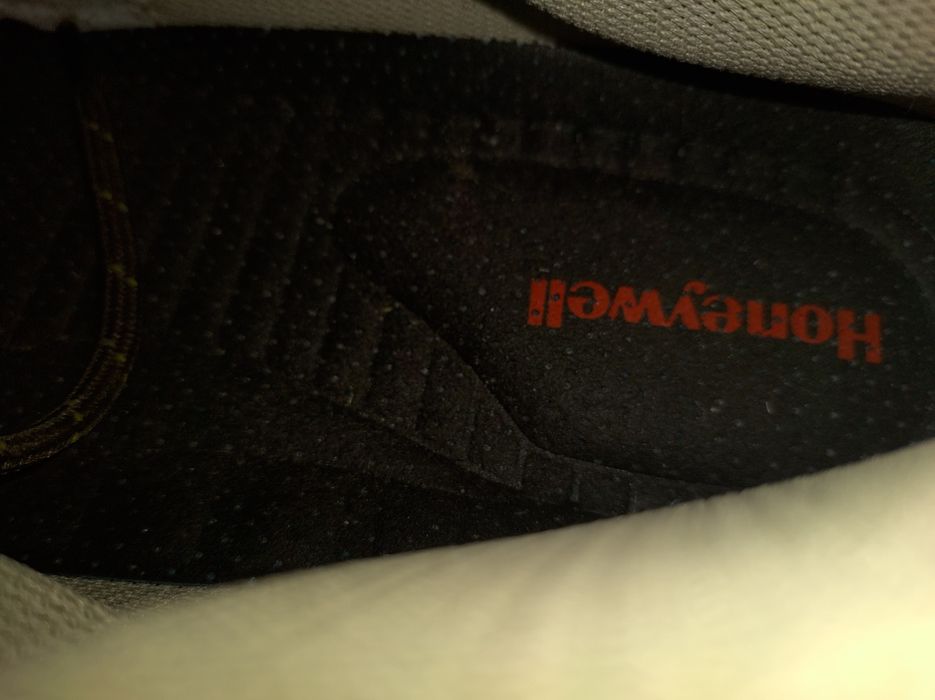 Buty robocze zimowe