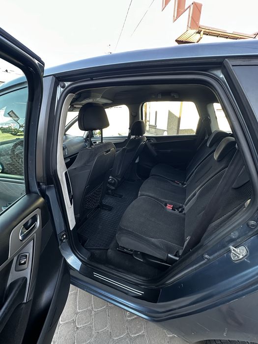 Citroen c4 picasso 2008рік 1.6hdi сів поїхав авто в Україні