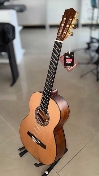 Salvador Cortez CC-06 gitara klasyczna 4/4 + statyw