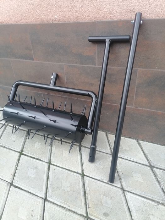 Аератор для газону