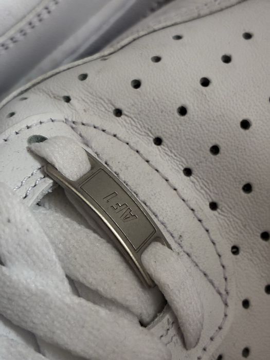 Nike Air Force 1