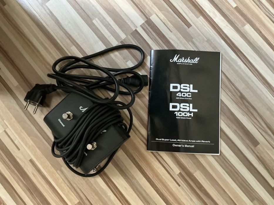 Wzmacniacz lampowy combo Marshall DSL 40C