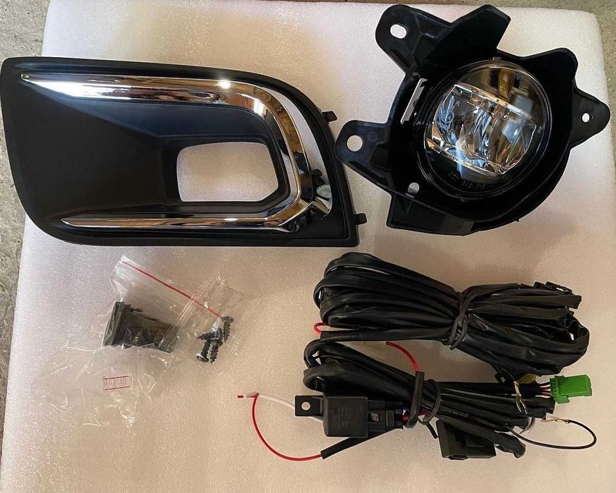 Акция!!!Toyota (08-17); Sequoia (08-22): Головная оптиика фары фонари