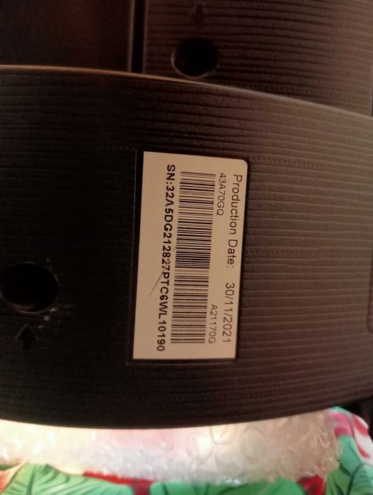 Smart TV Hisense 43A7GQ 4K - Para Reparação (AVARIADA) com Fonte Extra