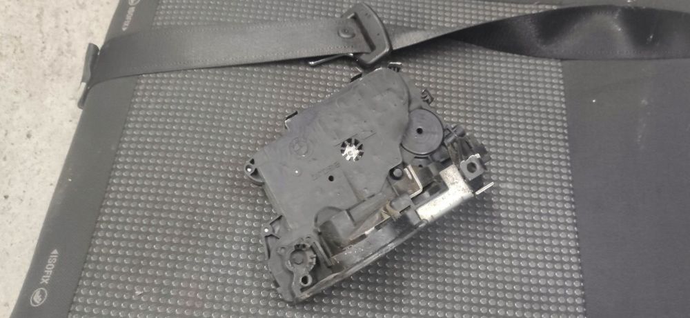 KR ZAMEK DRZWI PRAWY PRZÓD BMW 3 E90 E91 4389474