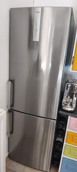Frigorífico combinado com avaria