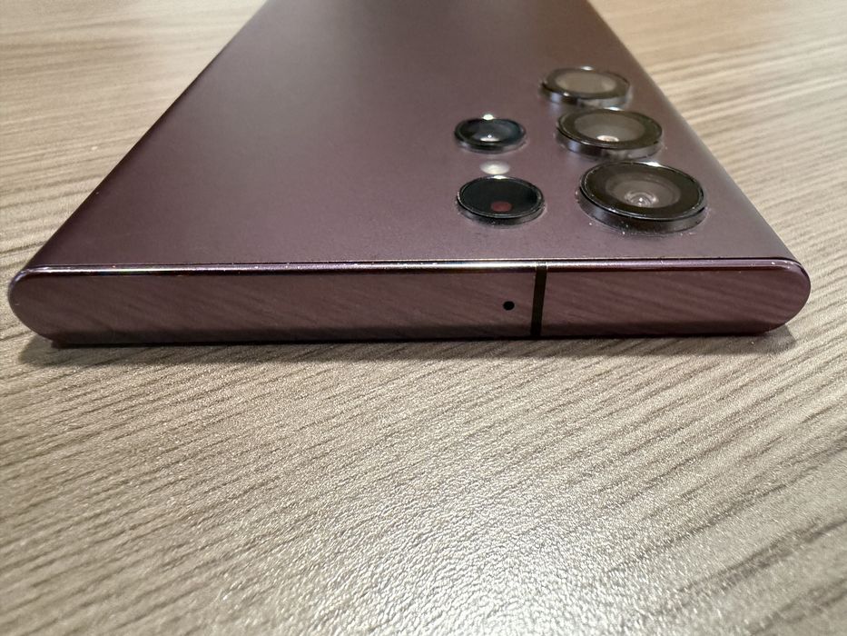 Samsung Galaxy S22 Ultra 256GB Violeta/Burgundy