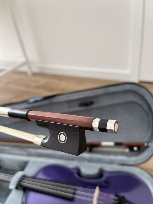Violino Roxo 4/4 como novo + Arco