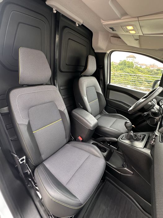 Renault Kangoo Blue Dci 95 cv Iva Dedutível