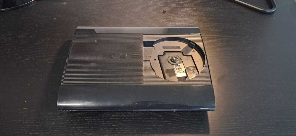 PlayStation 3 Super Slim 500GB - Funcional (Sem Comando)