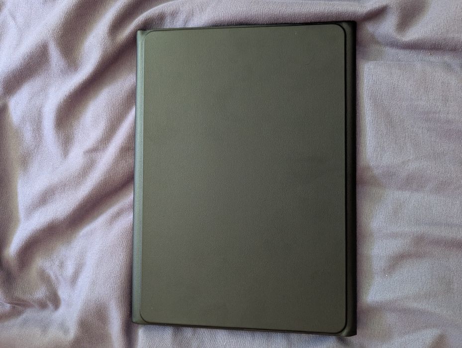 Продам чехол до планшета Xiaomi Redmi Pad 2