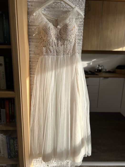 Elizabeth Passion, model 4851T