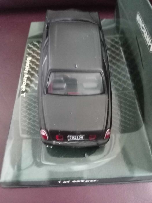 Модель авто Bentley Arnage T 1:43