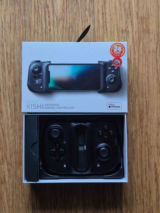 Kontroler Razer Kishi dla iPhone (Lightning) | Stan bardzo dobry