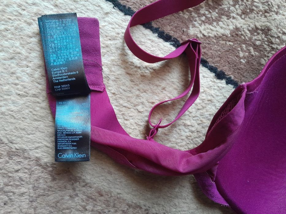 Bordowy stanik Calvin Klein rozm. 75C