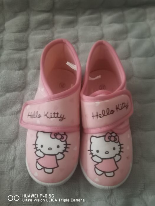 Nowe kapcie Hello Kitty r. 31