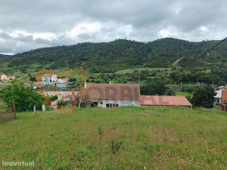 Moradia V3 com barragem para venda em Alte