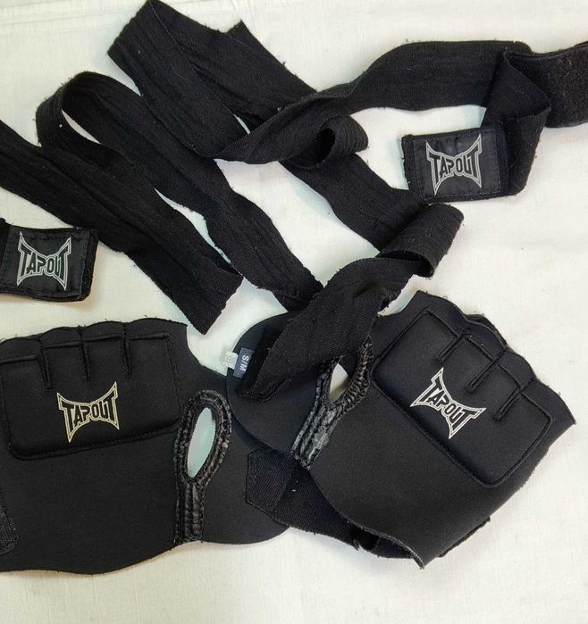 Rękawice z taśmą tupout bokserskie kickboxing MMA / M L żel
