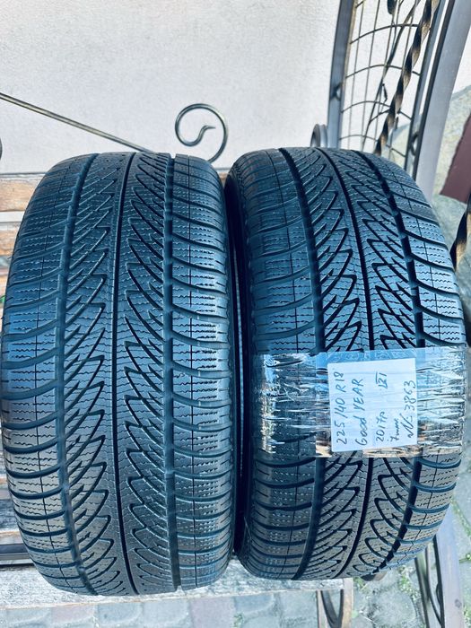 Шини зимові 225/40 R18 (92V) Good Year Ultragrip 8