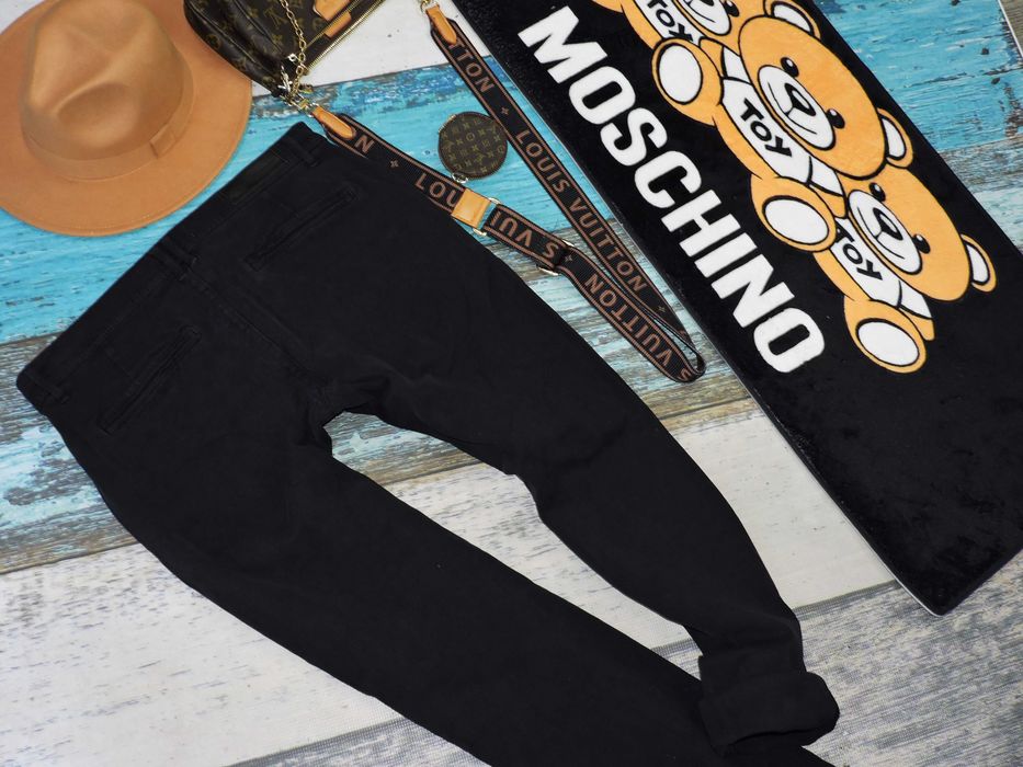 Shaping New Tomorrow Męskie spodnie skinny r 36/32