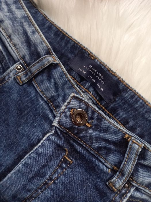 Spodnie meskie  jeans przetarcia Black Label M roz 38 Mex 30 rurki
