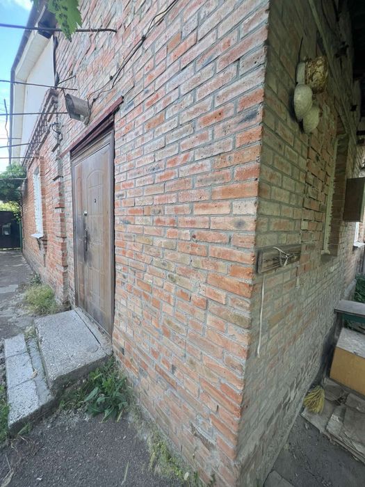 Здам кімнату на Катранівці, Томоклініка