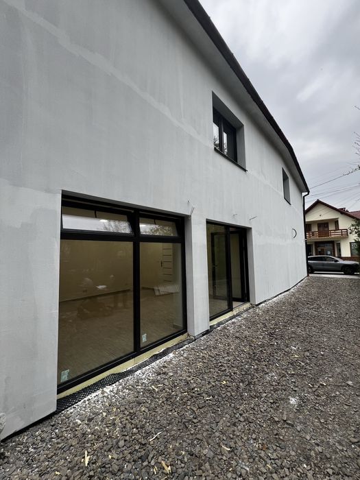 Wynajmę lokal użytkowy w centrum Iwkowej o powierzchni 27,35 m2