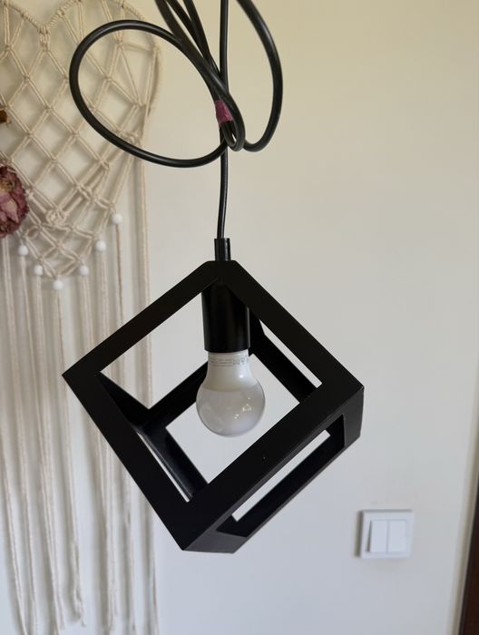 2 lampy wiszące Castorama Sweden geometryczna kwadrat