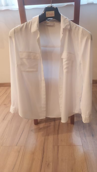 Damska biała koszula z długim rękawem