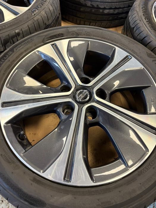 Koła felgi aluminiowe 5x114.3 ET45 17" Opony lato 215/50R17 Nissan