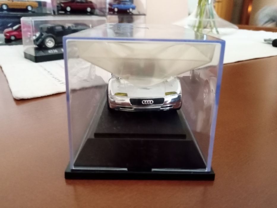 Audi AVUS quattro 1 43